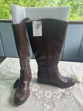NWT Brown Extra Wide Calf Knee-High Faux Leather Riding Boots – Women's Size 8